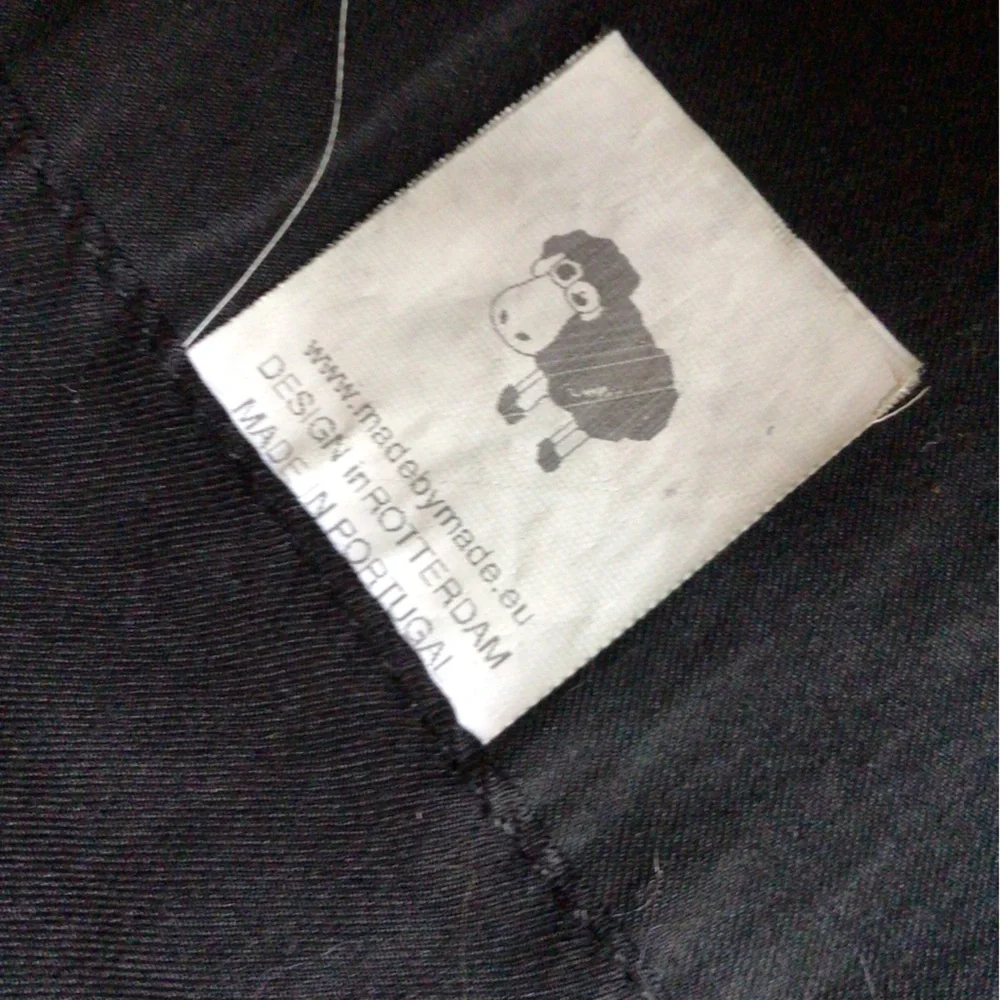Browns of London black shearling vest, Mediun - Picture 8 of 10